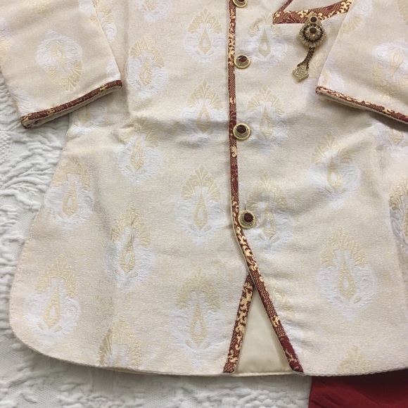 3T Sherwani and Pajama in New Condition - Picture 6 of 13